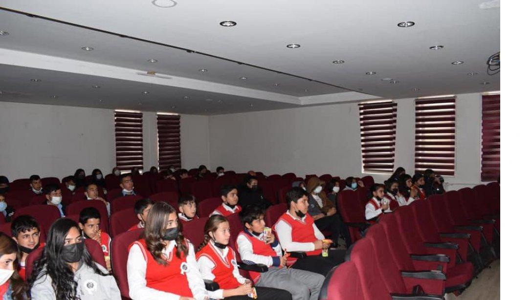 10 Kasım Atatürk'ü Anma ve Atatürk Haftası kapsamında Nazımiyeli çocuklarımız Veda Filmi'ni izledi.